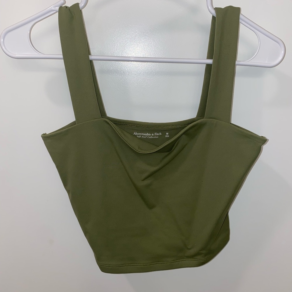Abercrombie Crop Tank Top. Size Medium.